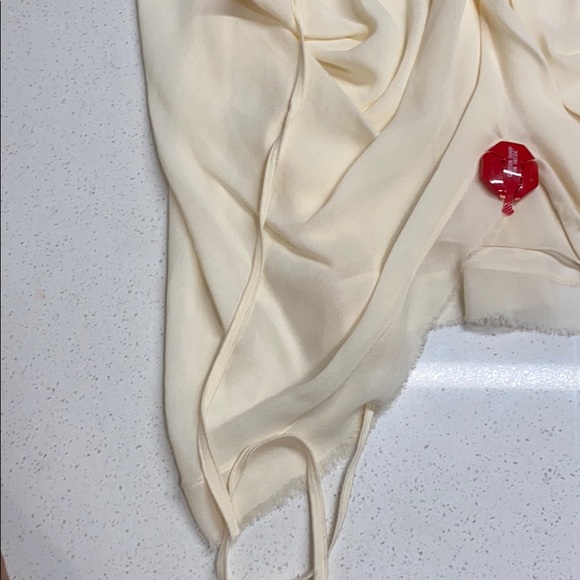 HP🥳 Dolce & Gabbana Crepe de Chine Blouse NWT M/L - Picture 5 of 11